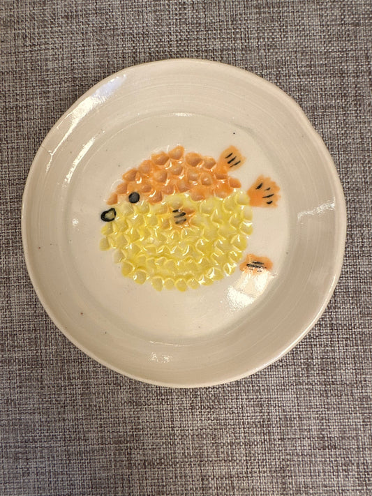 Pufferfish Garlic Grater Dish