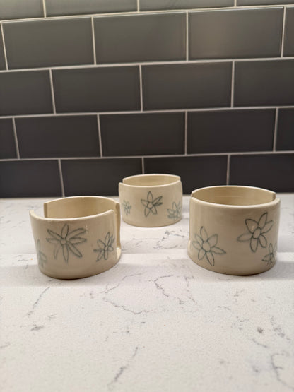 Flower Pattern Sponge Holder