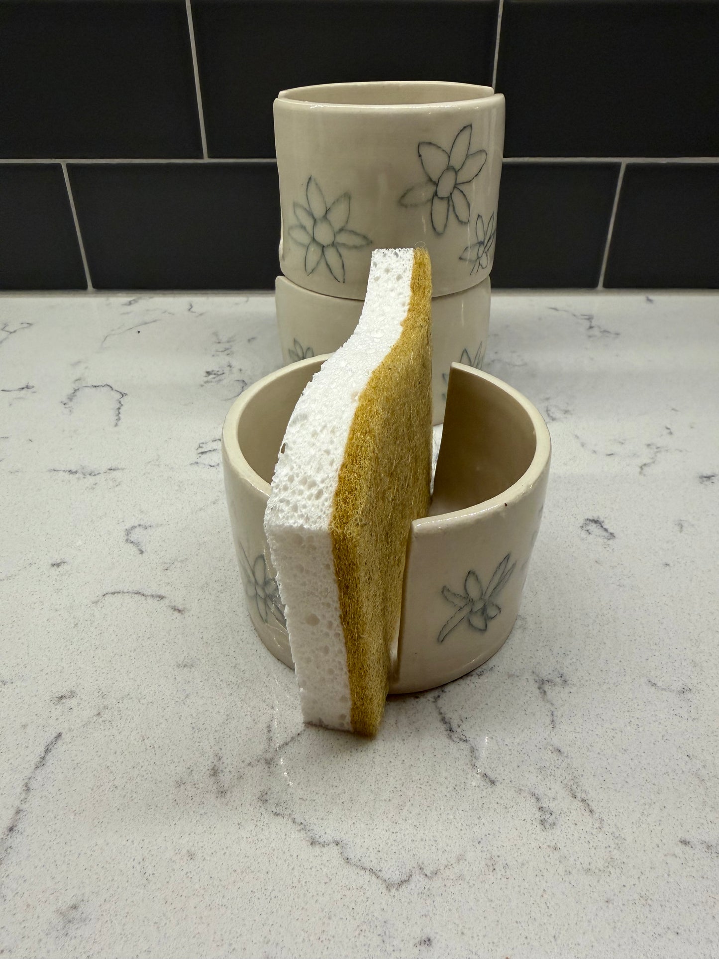 Flower Pattern Sponge Holder