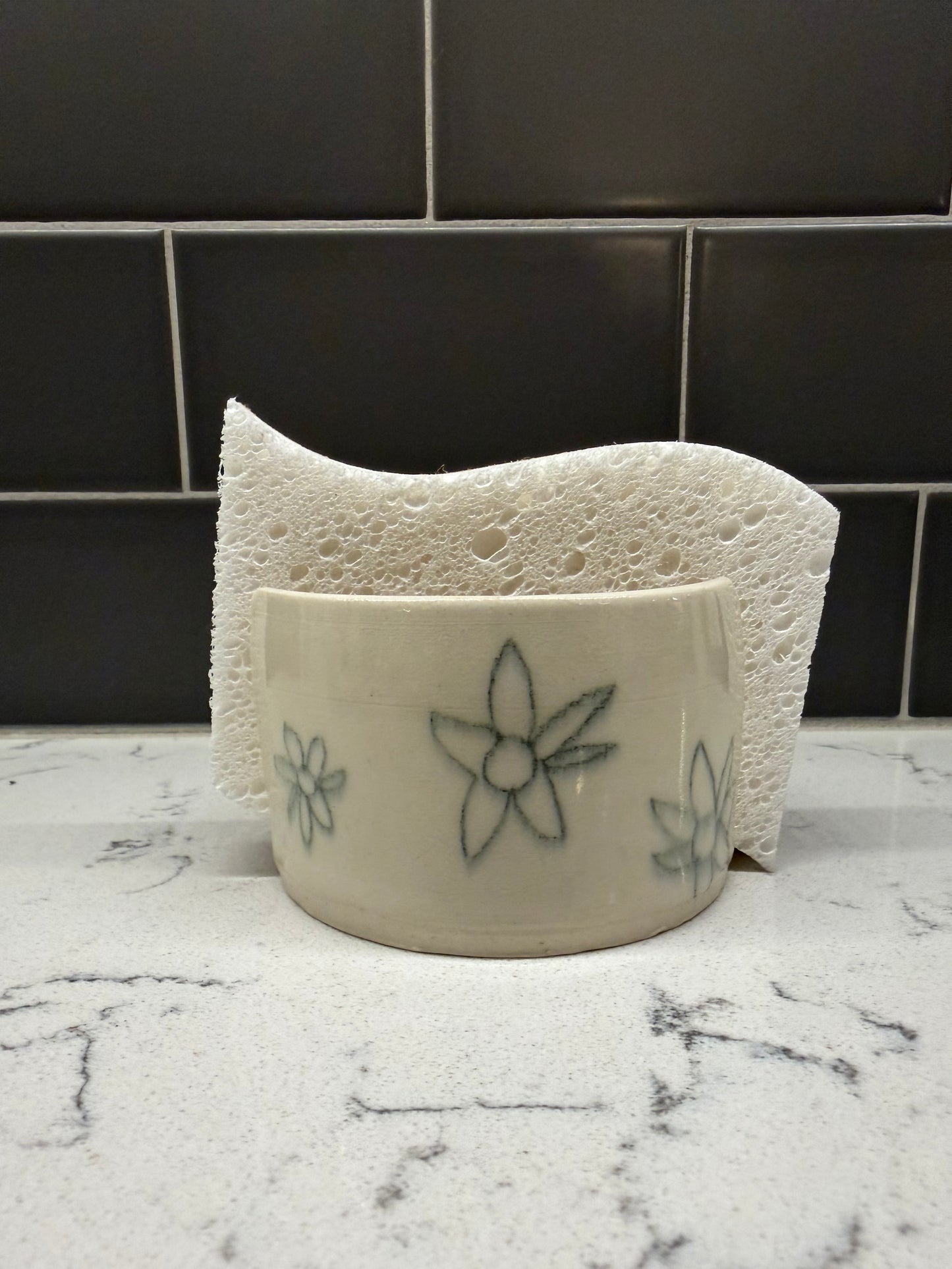 Flower Pattern Sponge Holder