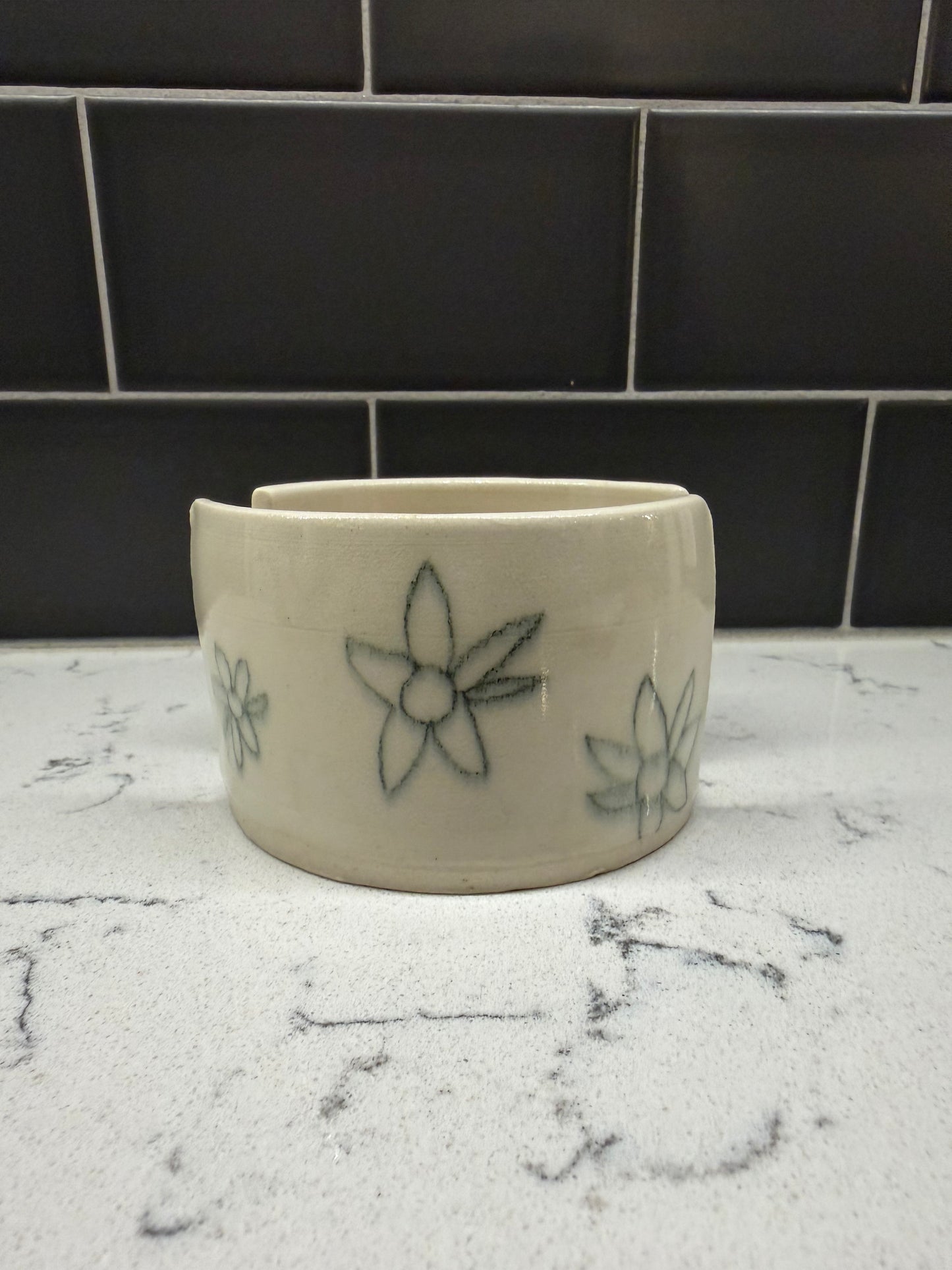 Flower Pattern Sponge Holder