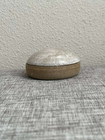 Round Pebble Jar