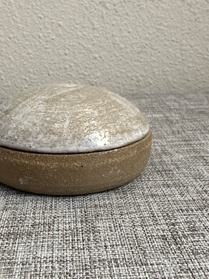 Round Pebble Jar