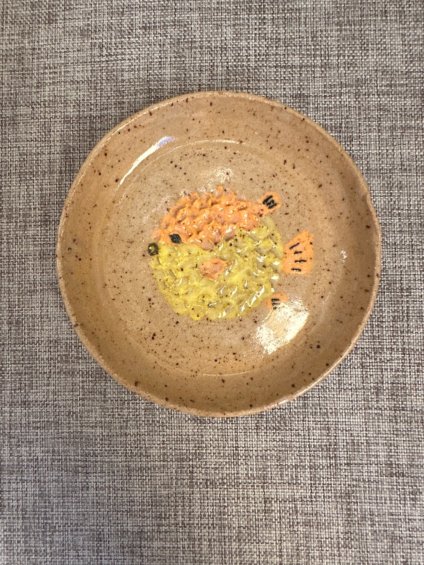 Pufferfish Garlic Grater Dish