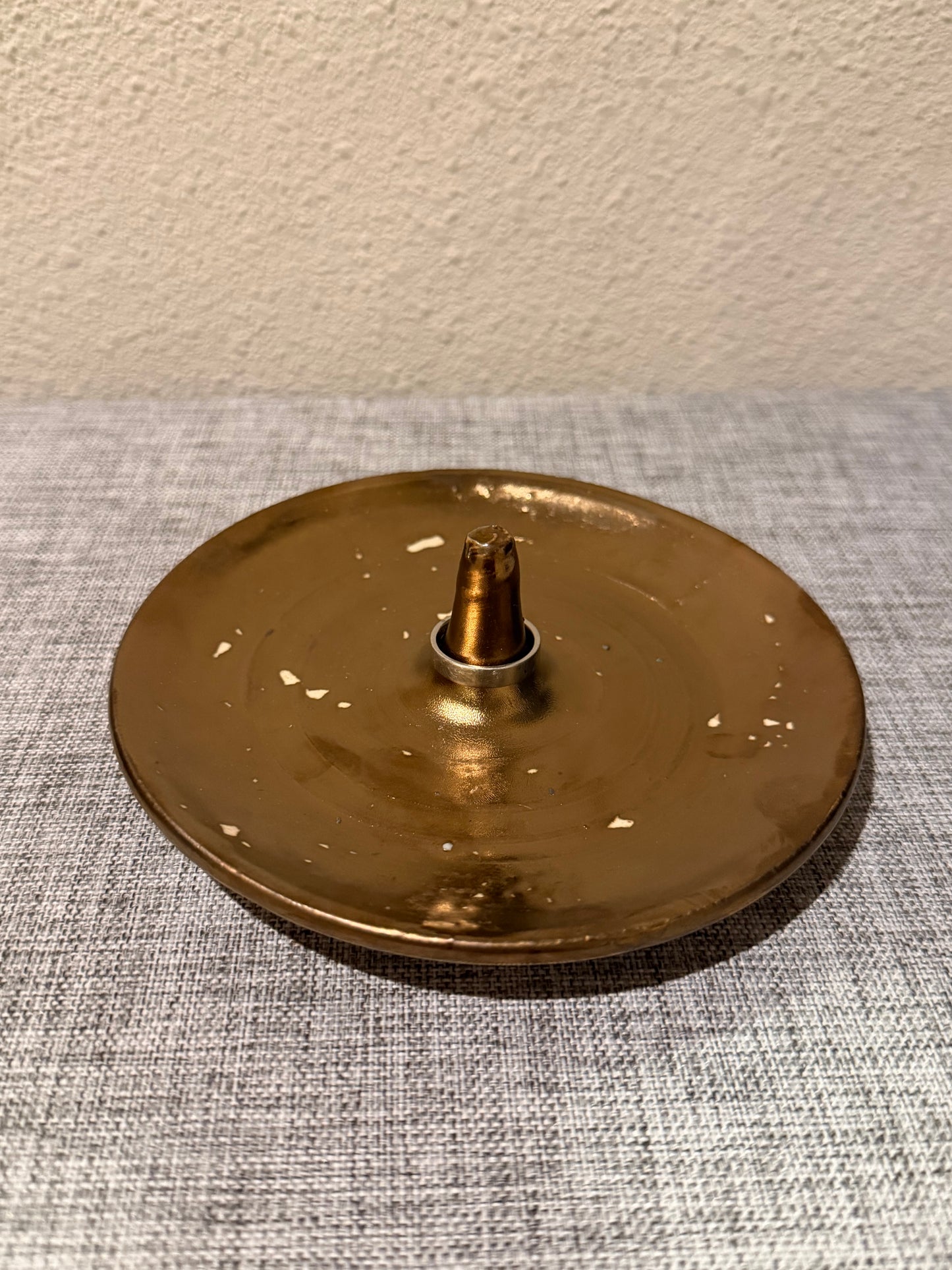 Metallic Golden Ring Tower Dish