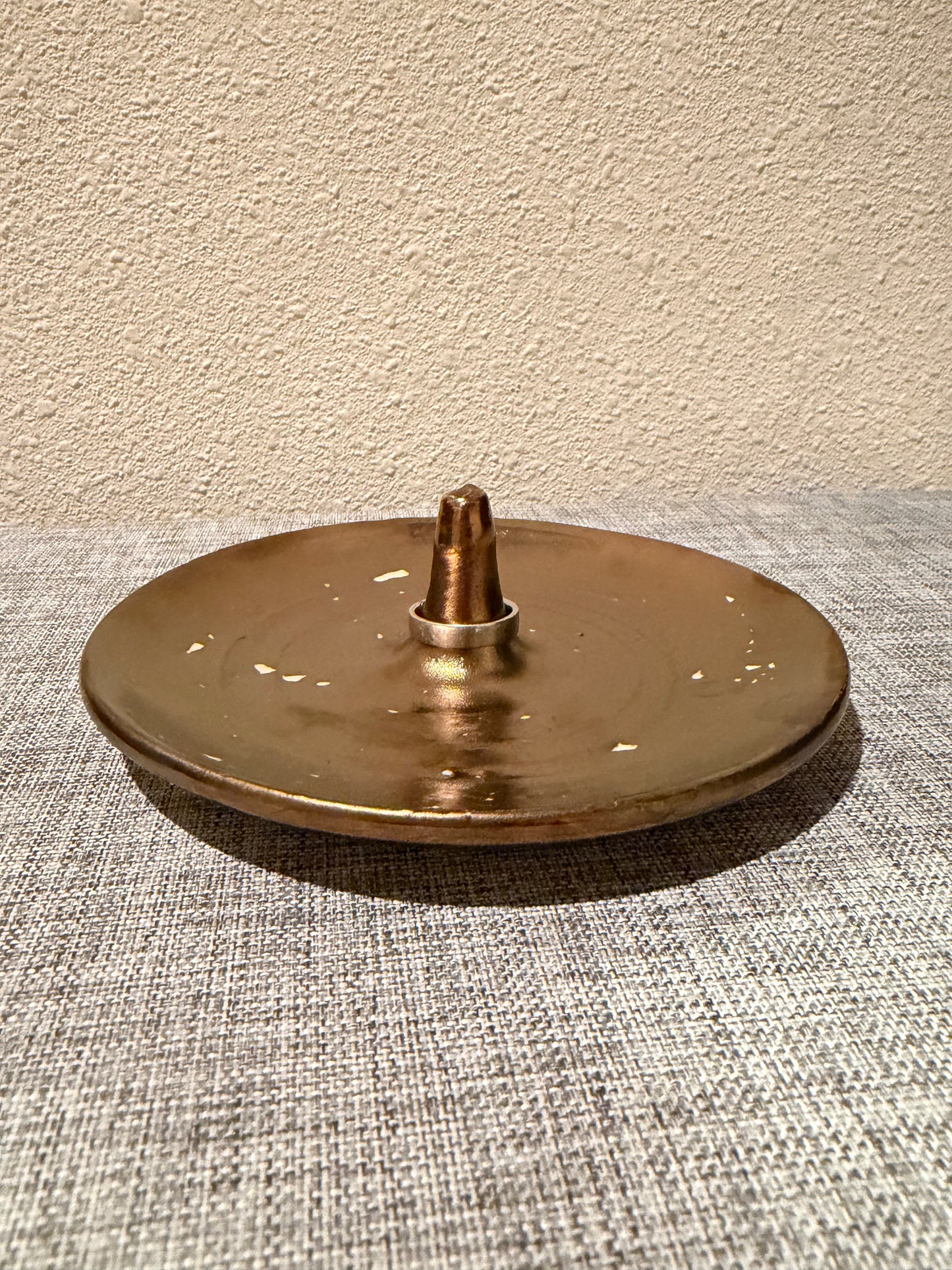 Metallic Golden Ring Tower Dish