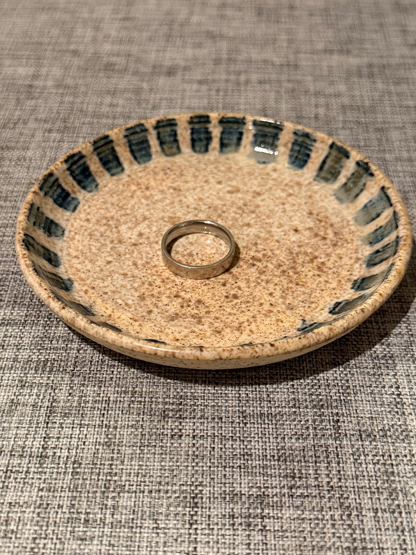 Underglaze Design Ring Dish