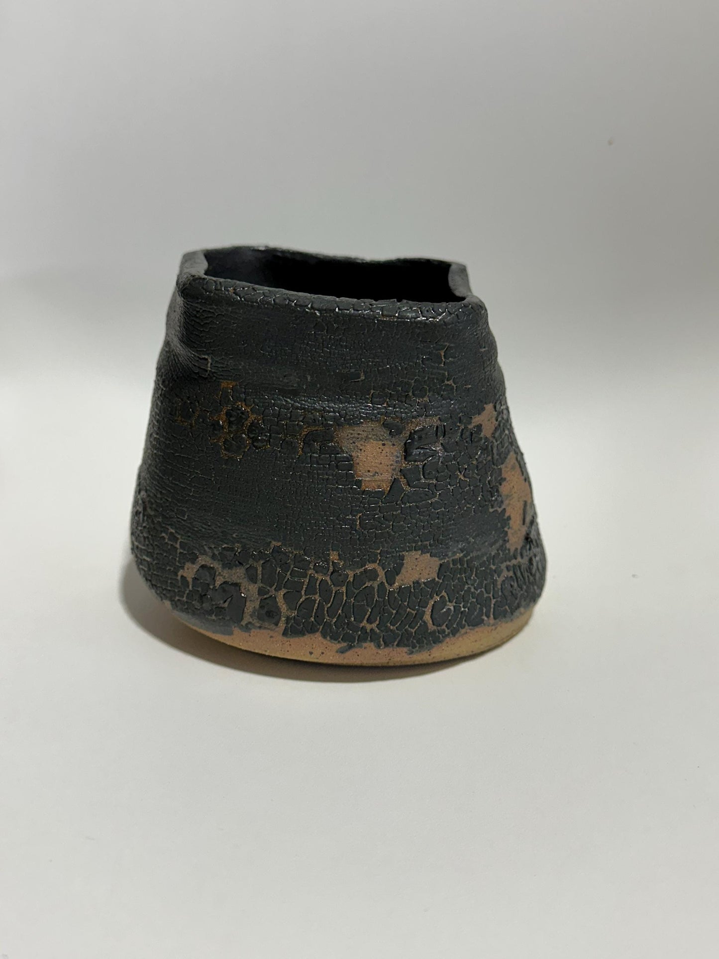 Black Crackle Melt Planter